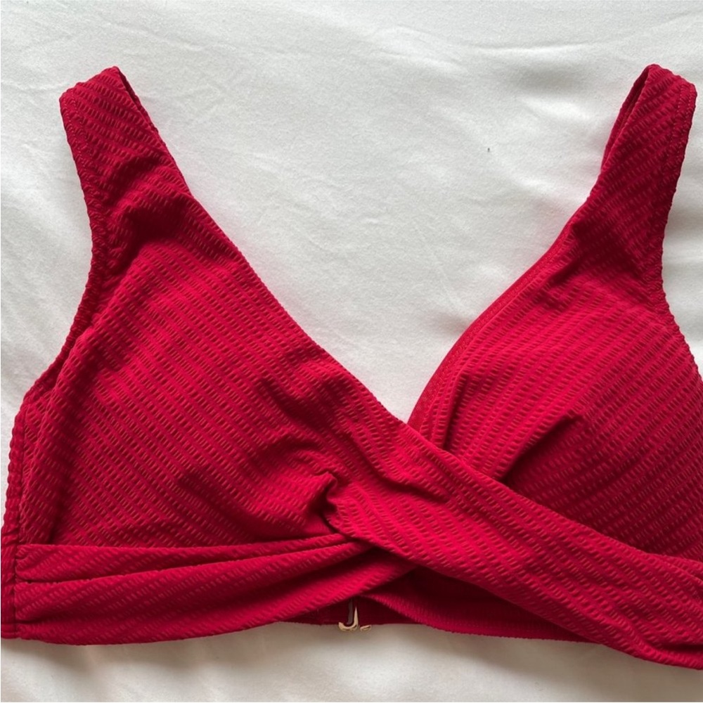 Sea Level Cross Front Multifit Bikini Top